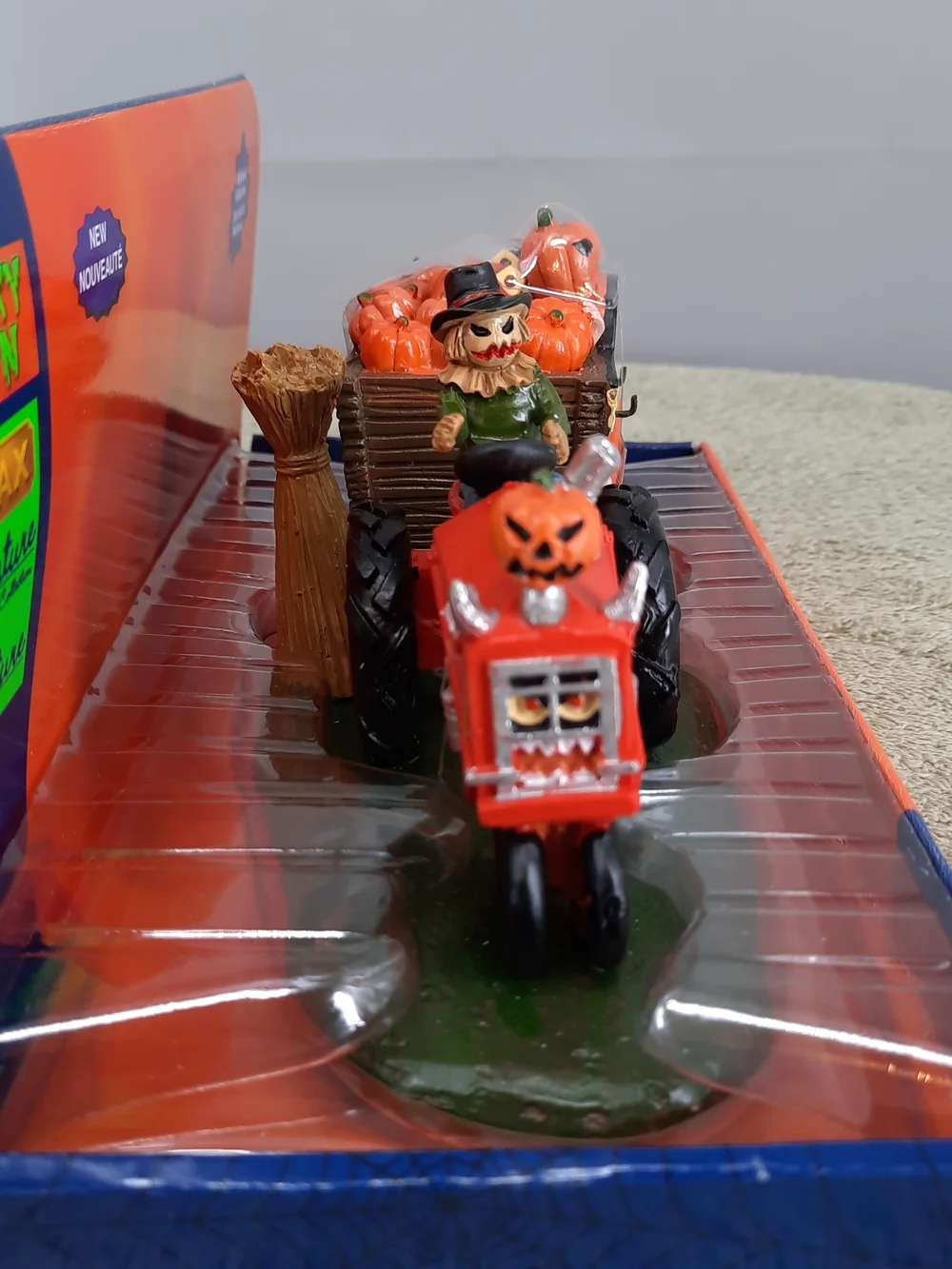 Lemax scarecrow tractor countdown